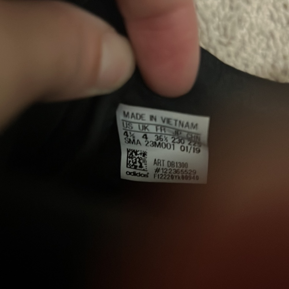 Adidas Barely Worn - image 3